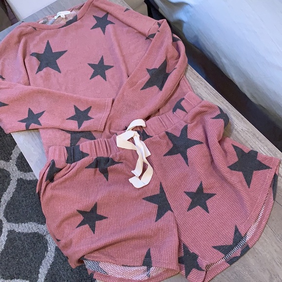 Chic Nation Other - - Two piece Star Print Short Set Top and shorts